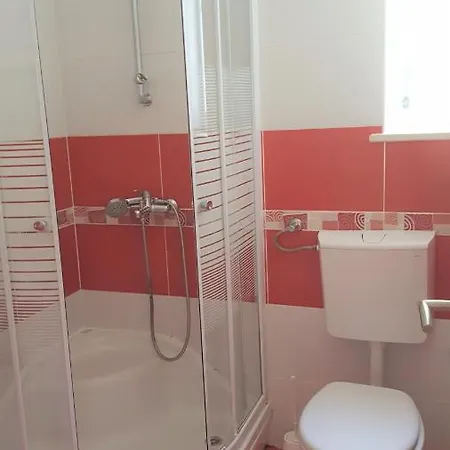 Laus דוברובניק