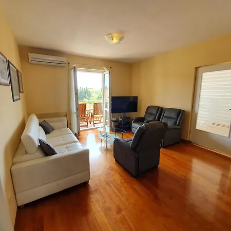 Apartman Laus