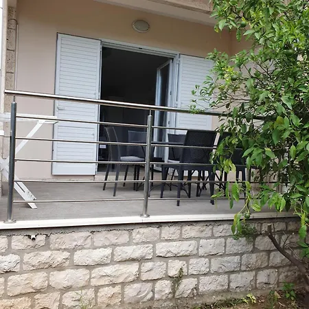 Laus Dubrovnik