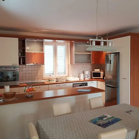 شقة Laus دوبروفينك